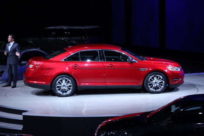 Detroit 2009: New Ford Taurus