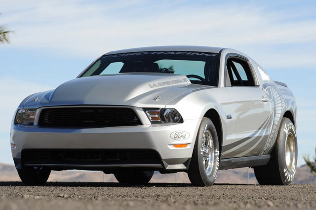 Заряженный Ford Mustang Cobra Jet 2010