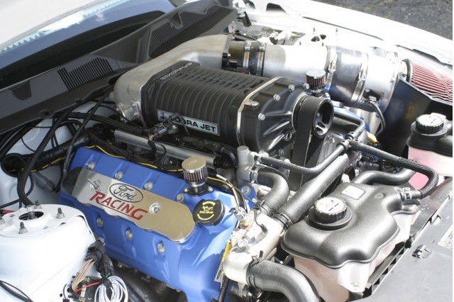 Заряженный Ford Mustang Cobra Jet 2010