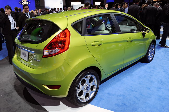 Ford Fiesta 2011    -