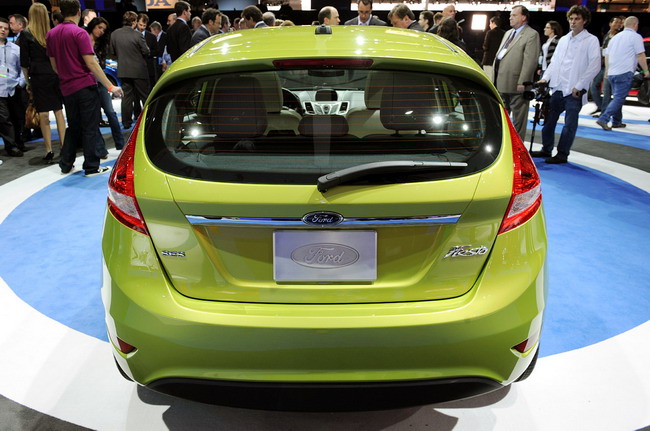 Ford Fiesta 2011    -