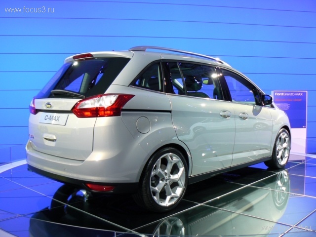 Ford официально представил новые S-MAX и Galaxy 2011