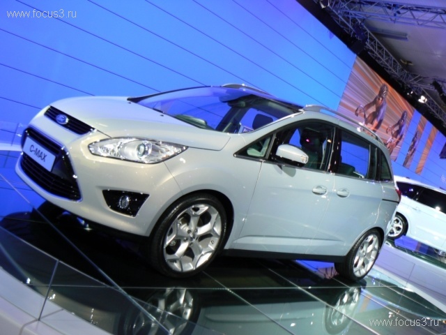 Ford официально представил новые S-MAX и Galaxy 2011