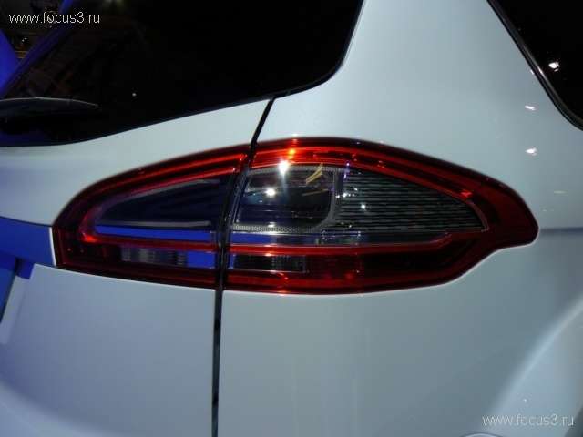 Ford официально представил новые S-MAX и Galaxy 2011