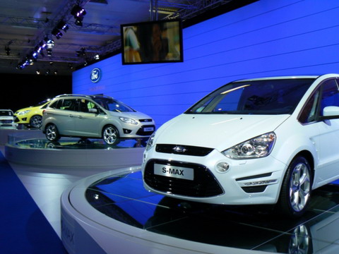 Ford официально представил новые S-MAX и Galaxy 2011