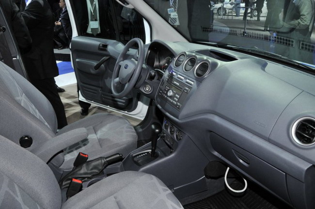 Ford Transit Connect стал электрическим