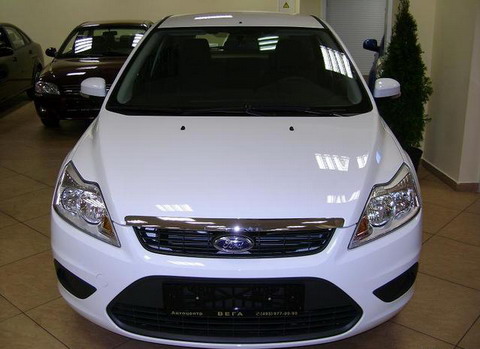 Ford Focus LE  389.000    