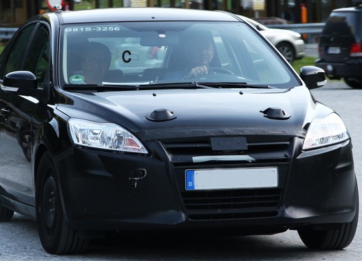 Новый Ford Focus 2012 проходит тесты