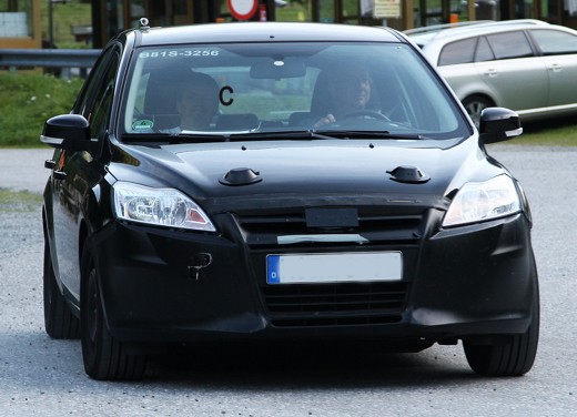 Новый Ford Focus 2012 проходит тесты