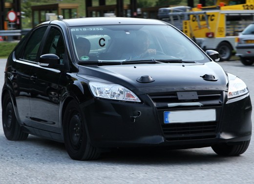 Новый Ford Focus 2012 проходит тесты