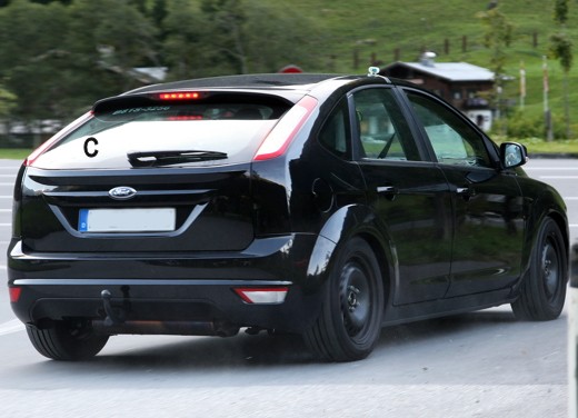 Новый Ford Focus 2012 проходит тесты