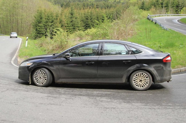 Шпионы поймали рестайлинговый Ford Mondeo