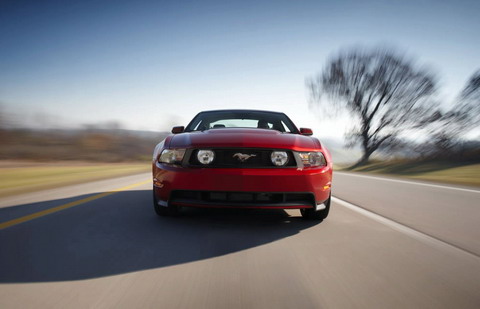 Ford Mustang проехал 1250 километров без дозаправки