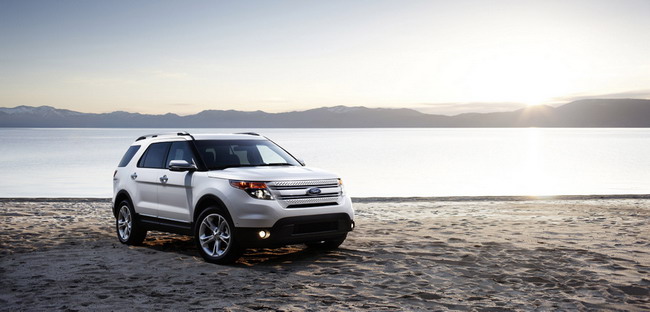  Ford Explorer 2011.  