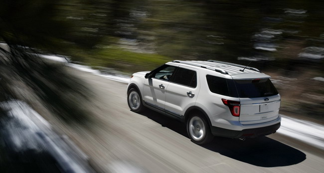  Ford Explorer 2011.  