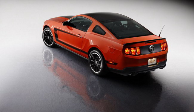 Официальные фото Mustang Boss 302