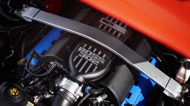 Официальные фото Mustang Boss 302