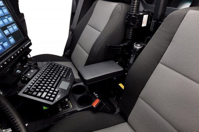 Полицейский Ford Explorer для США