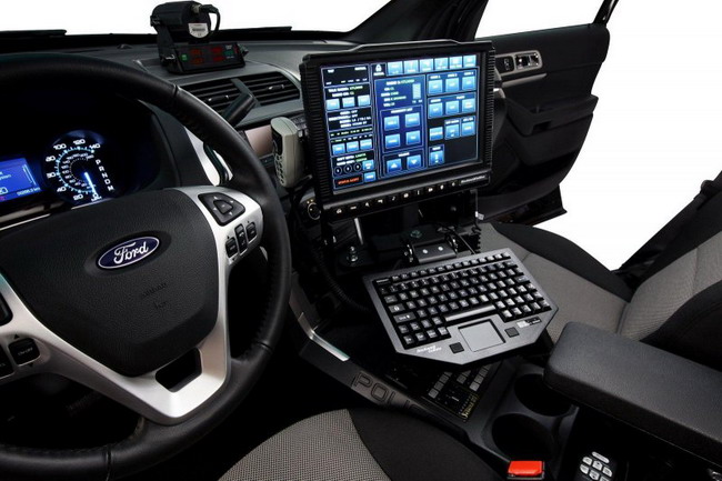 Полицейский Ford Explorer для США