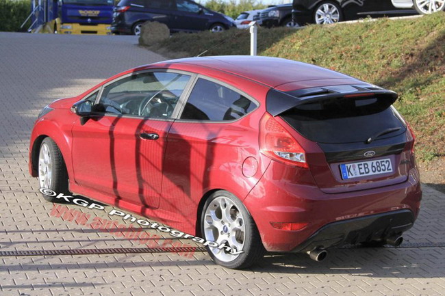 Первые испытания хэтчбека Ford Fiesta ST