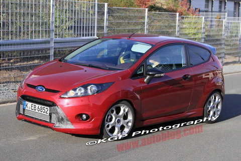 Первые испытания хэтчбека Ford Fiesta ST