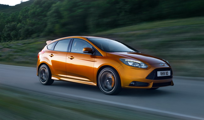 Полный обзор Ford Focus ST 2012