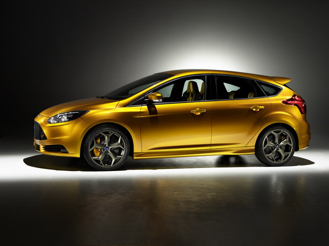 Полный обзор Ford Focus ST 2012