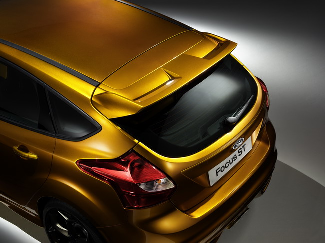 Полный обзор Ford Focus ST 2012