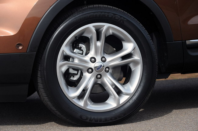 Новые фото Ford Explorer 2011