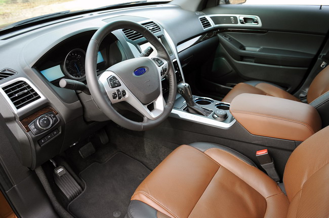 Новые фото Ford Explorer 2011
