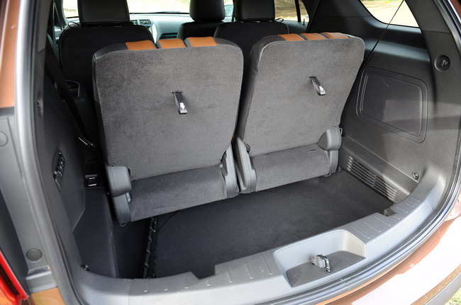 Новые фото Ford Explorer 2011