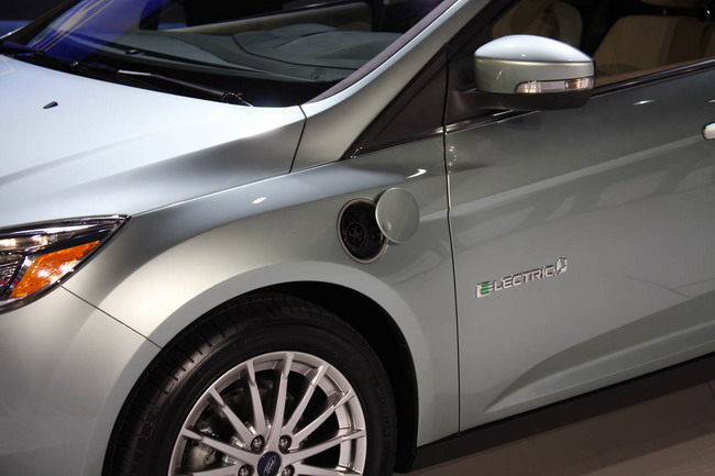 Компания Ford представила Focus Electric