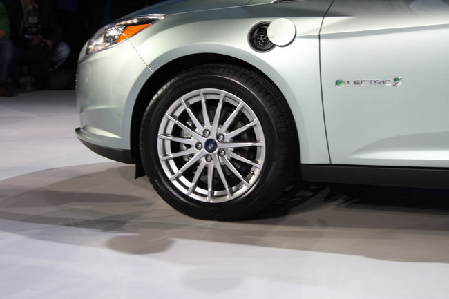 Компания Ford представила Focus Electric