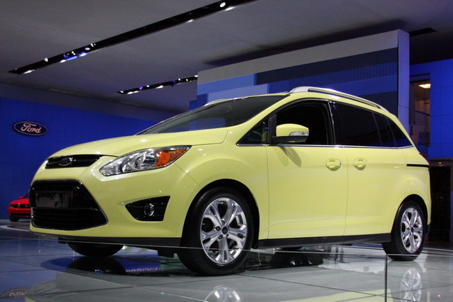 Детройт 2011: Ford C-MAX