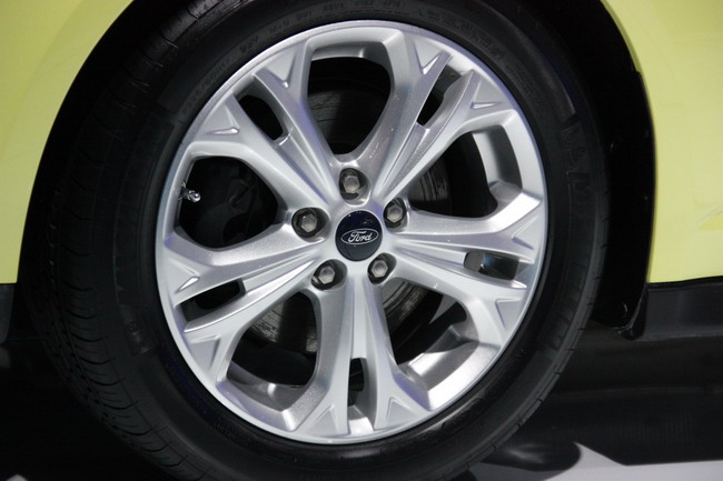 Детройт 2011: Ford C-MAX
