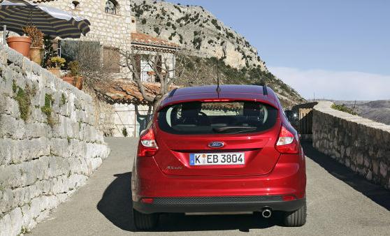 Новый Ford Focus выбирает курс!