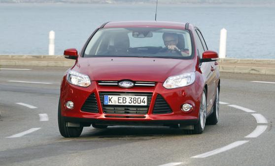 Новый Ford Focus выбирает курс!
