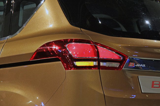 Компания Ford представила новую модель B-MAX