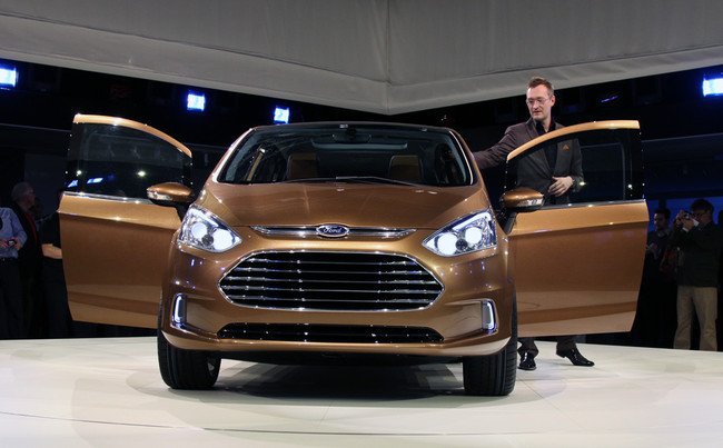 Компания Ford представила новую модель B-MAX