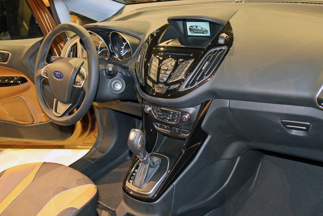 Компания Ford представила новую модель B-MAX