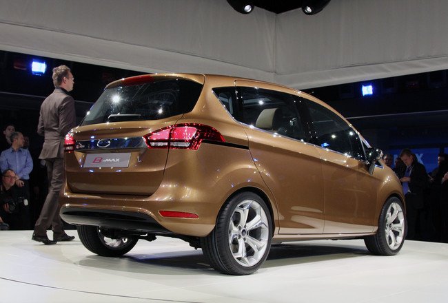 Компания Ford представила новую модель B-MAX