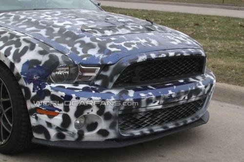 Фотошпионы поймали обновленный Mustang Shelby GT500