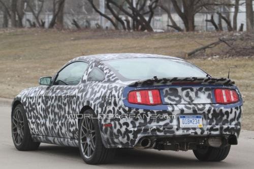Фотошпионы поймали обновленный Mustang Shelby GT500