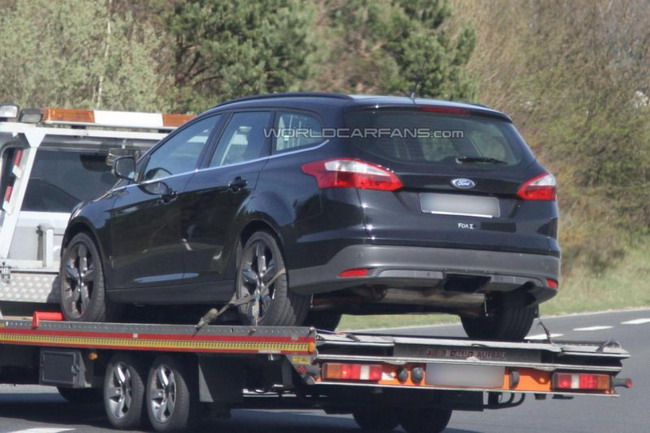 Компания Ford приступила к испытаниям нового Focus ST