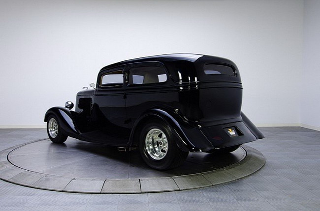 Ford Tudor 1943 года выставлен на продажу