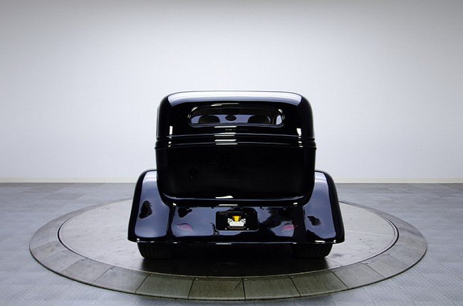 Ford Tudor 1943 года выставлен на продажу