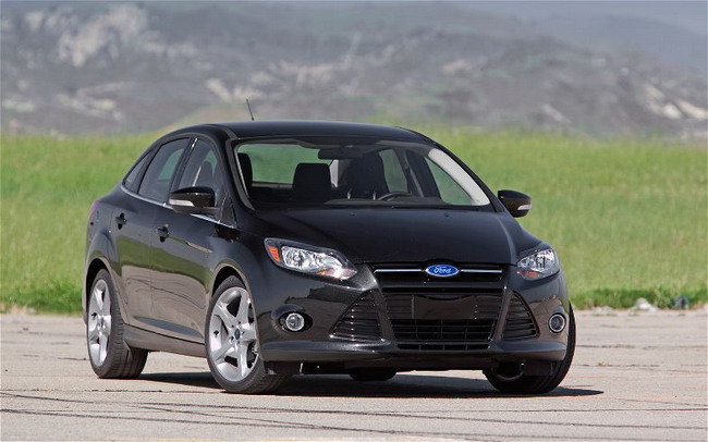 Ford Focus Titanium vs Chevrolet Cruze LTZ RS