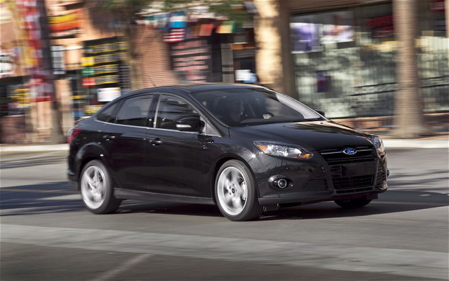 Ford Focus Titanium vs Chevrolet Cruze LTZ RS