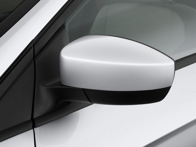 Ford Focus 4-   White