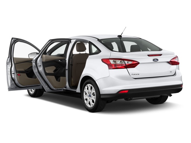 Ford Focus 4-   White